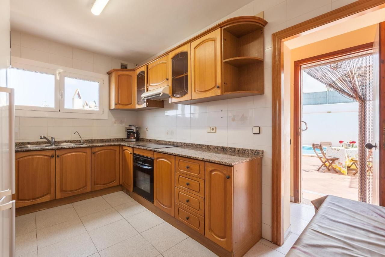Villa Lilia Vilanova i la Geltrú Extérieur photo