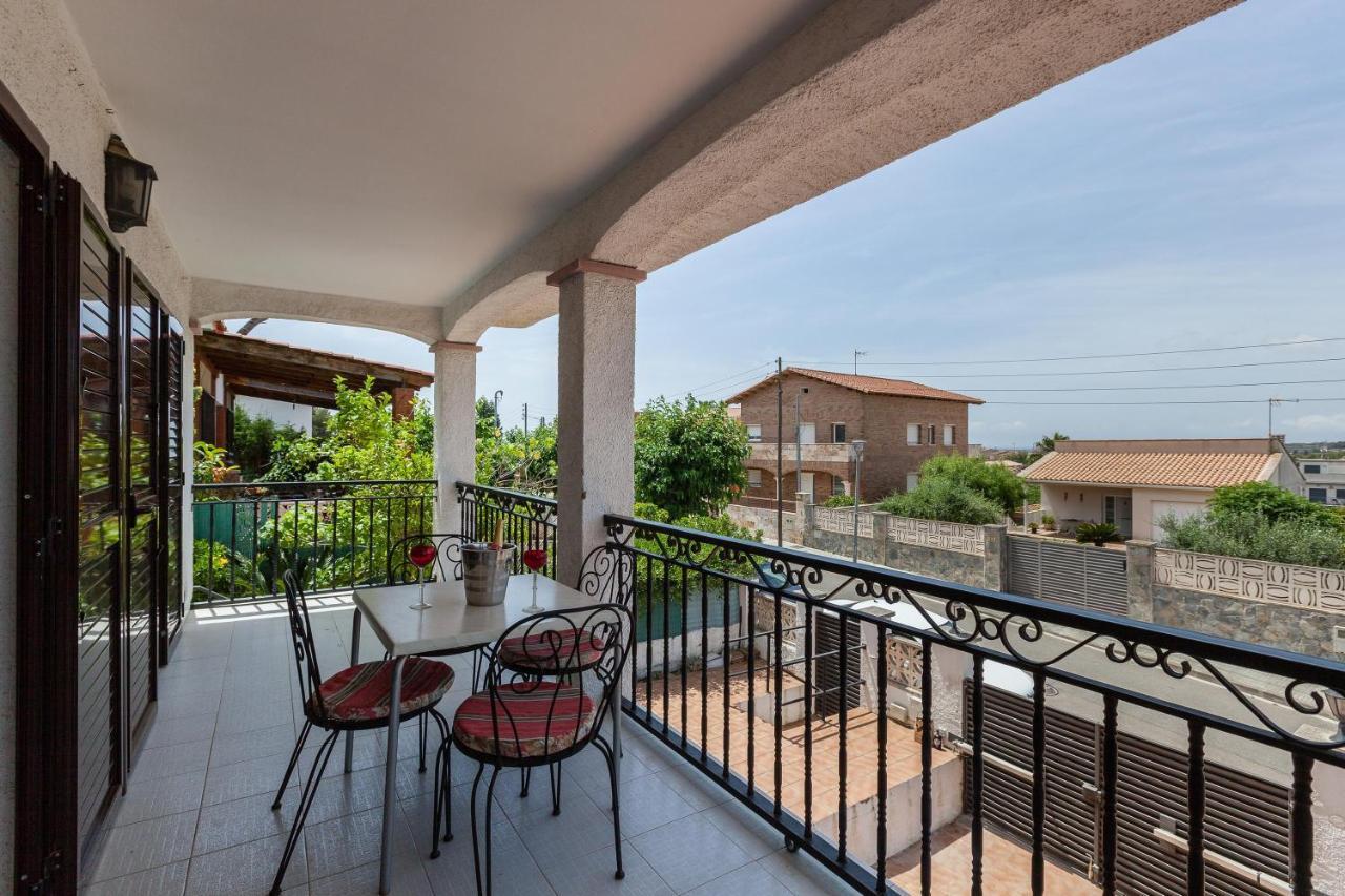 Villa Lilia Vilanova i la Geltrú Extérieur photo