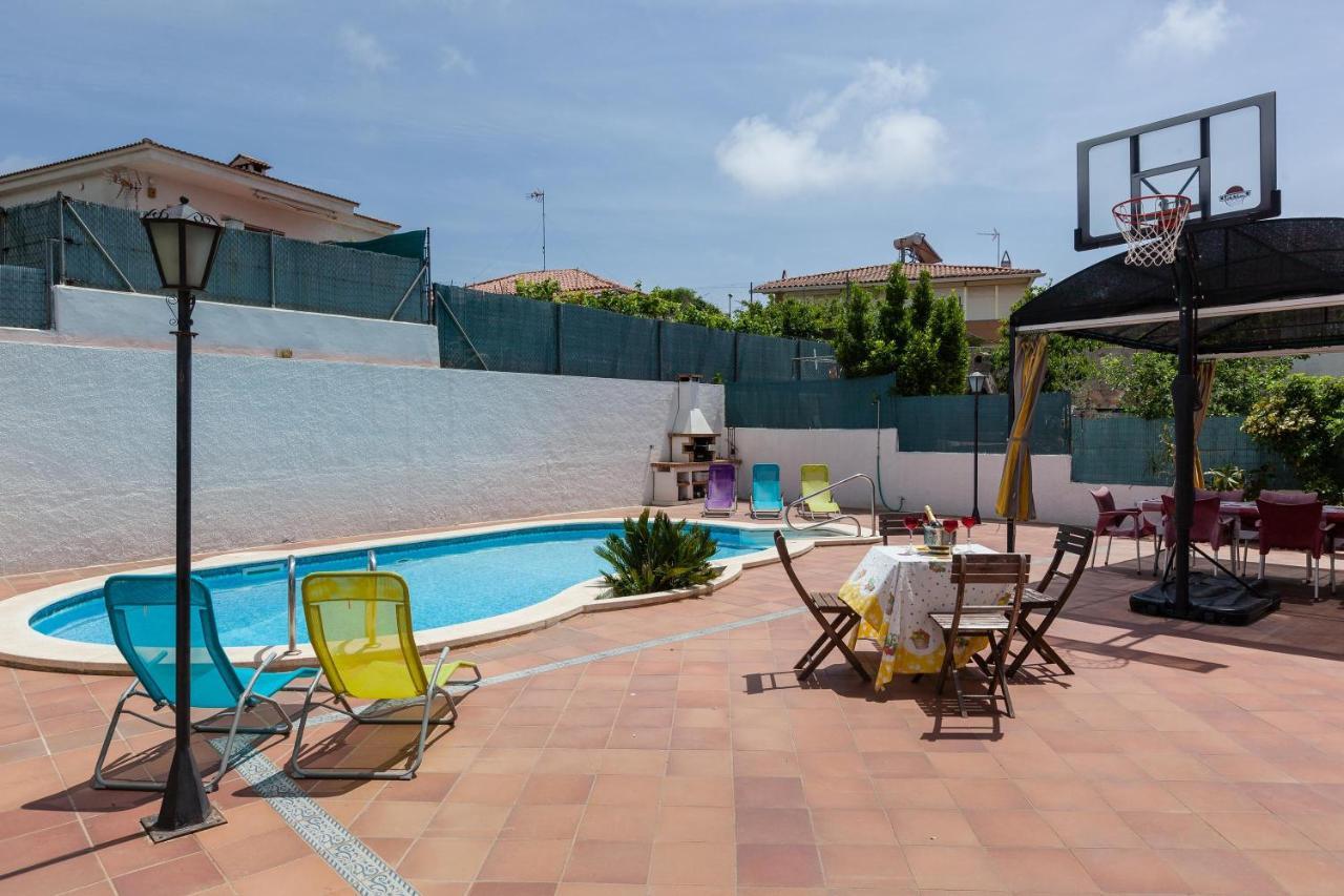 Villa Lilia Vilanova i la Geltrú Extérieur photo